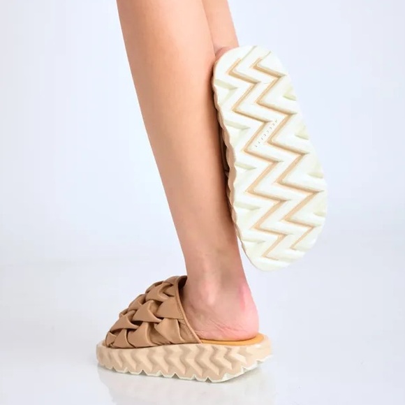 NEW | 4CCCCEES Jabara Amor Sandals - Picture 5 of 13